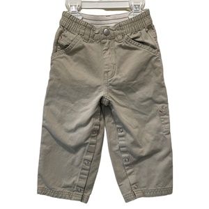 Gap Khaki Cargo Pants with Inner Leg Snaps and Velcro Pockets Size 2T